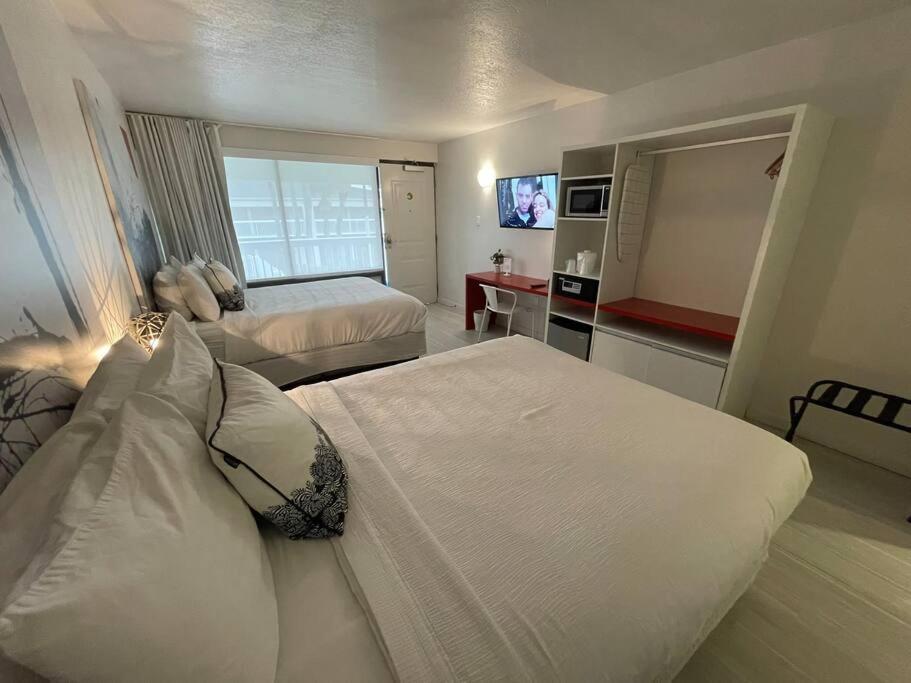 Newly Room In Cozy Hotel With Super Location To The Parks Kissimmee Exteriör bild