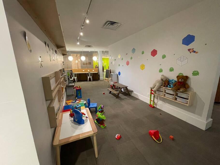 Newly Room In Cozy Hotel With Super Location To The Parks Kissimmee Exteriör bild
